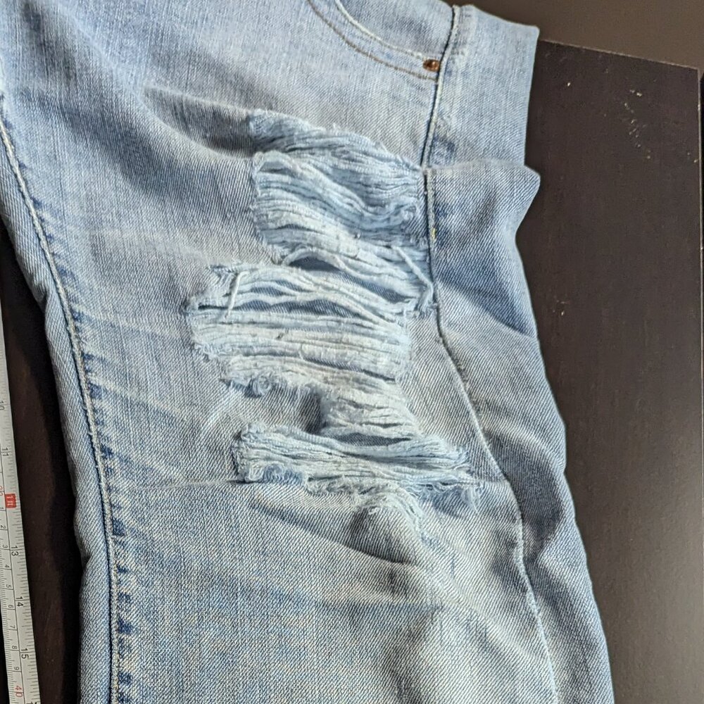 Vintage Levi's Slouch Boot Cut 518 Jeans, Size 9M - Picture 7 of 9